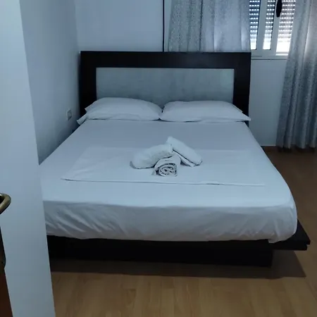 Petrit Apartment Qeparo