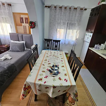 Apartment Petrit Qeparo
