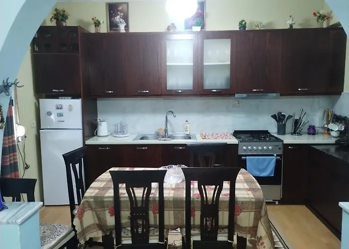 Petrit Appartamento Qeparo